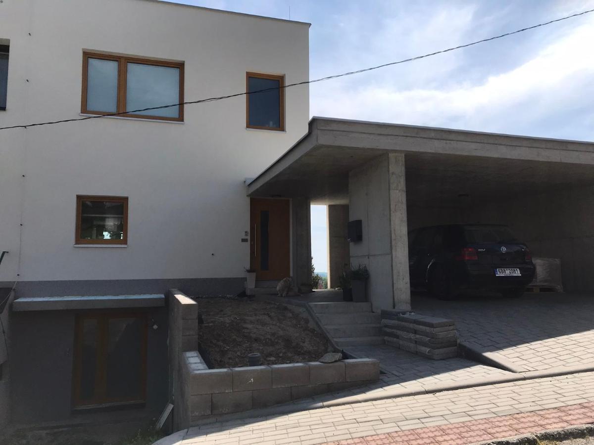Soukromy Pokoj S Kuchyni A Koupelnou V Radovce Nove Mesto na Morave Exteriör bild